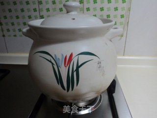 美味排骨汤的做法步骤：1