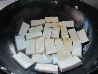 锅贴豆腐的做法步骤：4