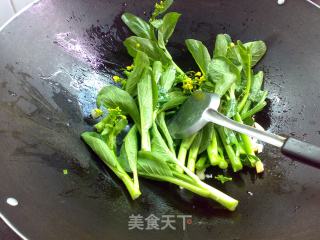 蚝油炒菜心的做法步骤：3