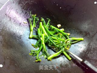 蚝油炒菜心的做法步骤：5