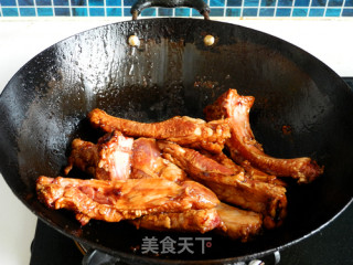 冰糖排骨的做法步骤：5