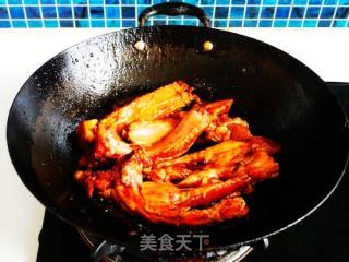 冰糖排骨的做法步骤：9
