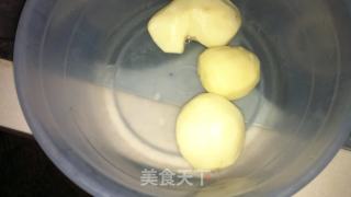 土豆条的做法步骤：2