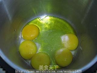 戚风蛋糕的做法步骤：2