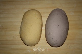 浪漫七夕——彩色玫瑰花卷的做法步骤：5