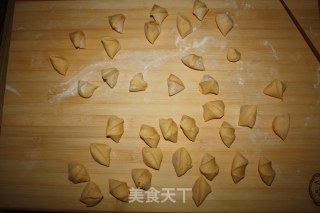 浪漫七夕——彩色玫瑰花卷的做法步骤：8