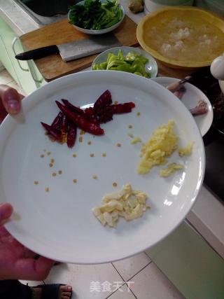 麻辣牛蛙的做法步骤：2