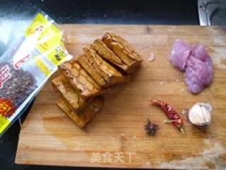 肉末炒香干的做法步骤：1