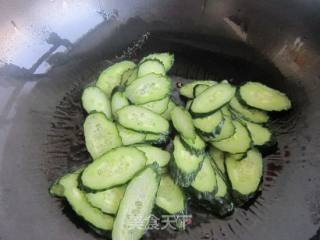 家常黄瓜炒鸡蛋的做法步骤：6