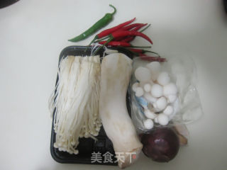 家常菌类小炒的做法步骤：1