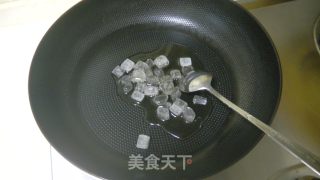 香酥琥珀杏仁的做法步骤：2