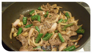 小炒牛肉的做法步骤：7