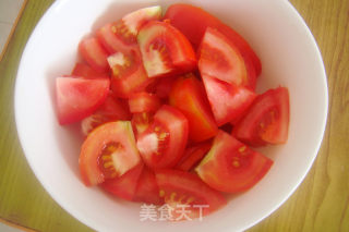 西红柿蛋汤---酸酸甜甜滋味足的做法步骤：2