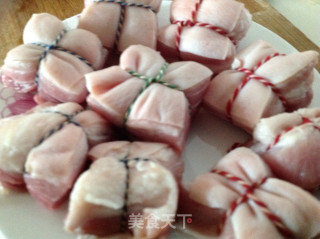 儿子做的台式东坡肉的做法步骤：2
