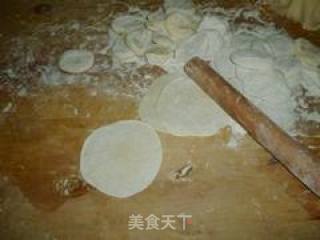 甜玉米香菇瘦肉饺（含包饺子的步骤）的做法步骤：8
