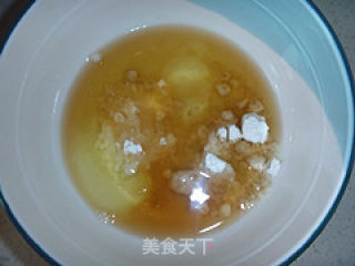 酸菜鱼（附鱼肉滑嫩小窍门）的做法步骤：4