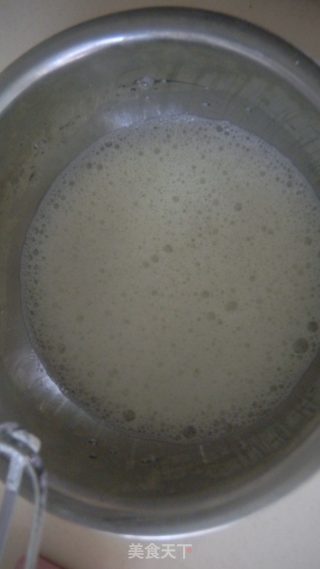 红茶戚风蛋糕的做法步骤：10