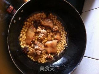 黄豆焖猪蹄的做法步骤：9