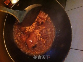 黄豆焖猪蹄的做法步骤：10