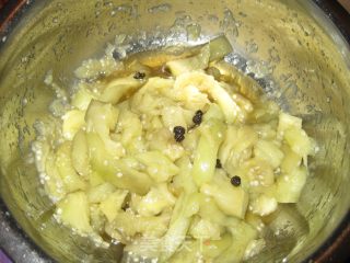 凉拌菜（１０）凉拌茄条的做法步骤：2