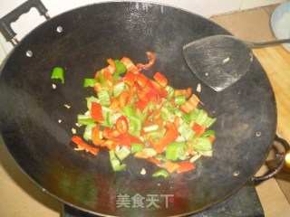 辣椒炒鸡杂的做法步骤：4