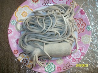 炝拌豆腐丝的做法步骤：1