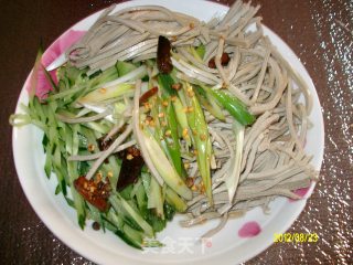 炝拌豆腐丝的做法步骤：6