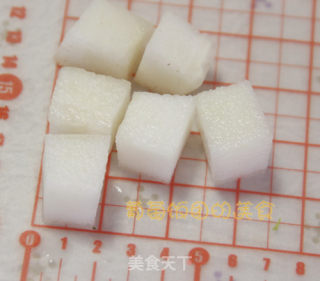 油炸但不油腻，夏天的好选择---里脊冬瓜色拉卷的做法步骤：6