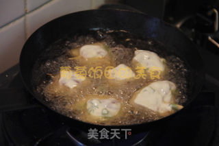 油炸但不油腻，夏天的好选择---里脊冬瓜色拉卷的做法步骤：15