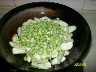 丝瓜炒毛豆的做法步骤：6