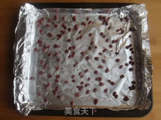 抹茶红豆蛋糕卷的做法步骤：1