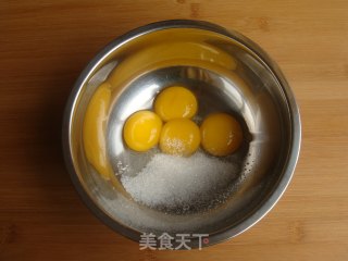 抹茶红豆蛋糕卷的做法步骤：3