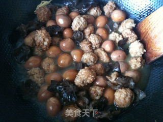 卤蛋烧肉丸的做法步骤：13