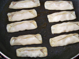心蓝手制私房菜【金底鲜肉锅贴】——爸爸，给我讲故事吧的做法步骤：8