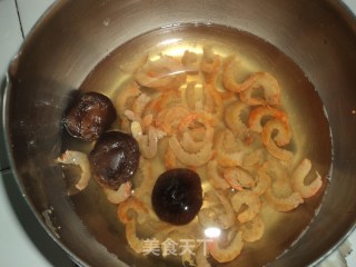 薯香虾米饭的做法步骤：3