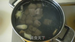 冬瓜排骨汤的做法步骤：3