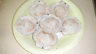 蒜蓉粉丝蒸扇贝的做法步骤：2