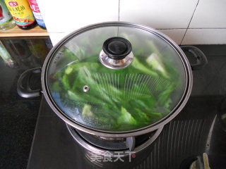 水东芥菜煲烧猪骨的做法步骤：5