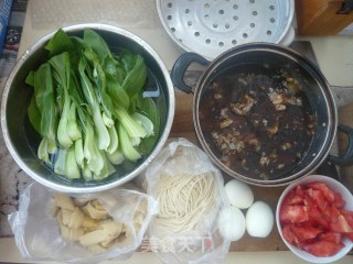 家庭版牛肉面的做法步骤：1