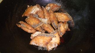 芝麻香酥带鱼的做法步骤：9