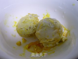 咸蛋黄鸡腿卷的做法步骤：4
