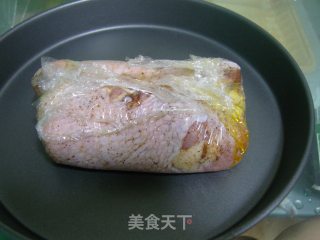 咸蛋黄鸡腿卷的做法步骤：5