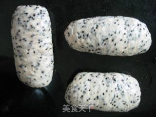 第一次制作土司——黑芝麻土司的做法步骤：9