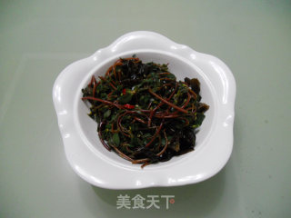 马齿苋凉拌木耳的做法步骤：8