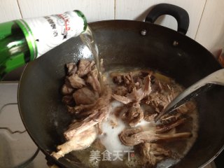 润秋燥——酸菜老鸭汤的做法步骤：5