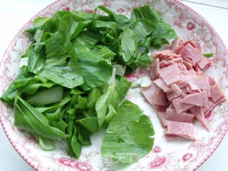 夏天的一道清淡粥——自制 青菜肉粥的做法步骤：2