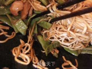酱香豆角焖面的做法步骤：9