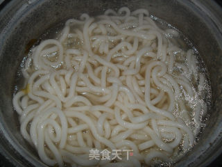 酸菜鱼乌冬面的做法步骤：12