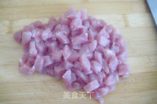 家常毛豆肉丁---好吃看得见的做法步骤：2