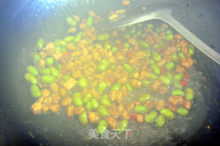 家常毛豆肉丁---好吃看得见的做法步骤：9